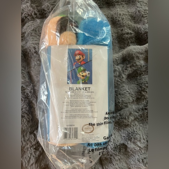 Super Mario Kids Plush Twin/Full Blanket, 62 x 90, Blue, Nintendo - Picture 8 of 8